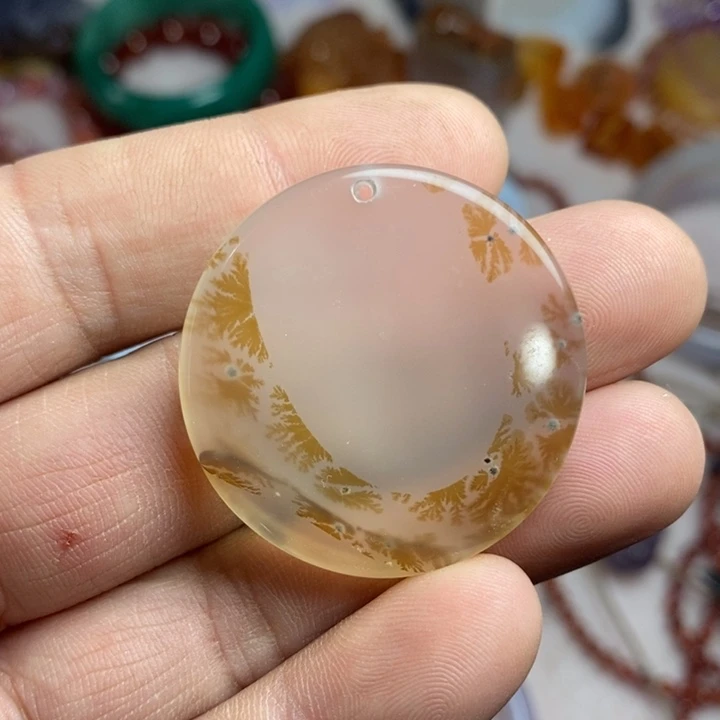 南红玛瑙未镶嵌珠宝奇石