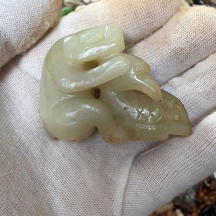 和田玉未镶嵌挂件