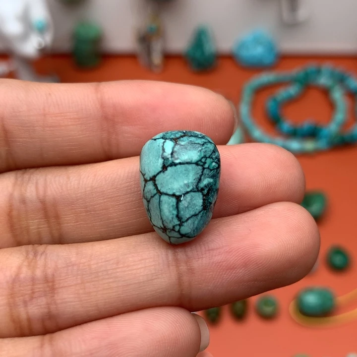 未镶嵌绿松石珠宝奇石