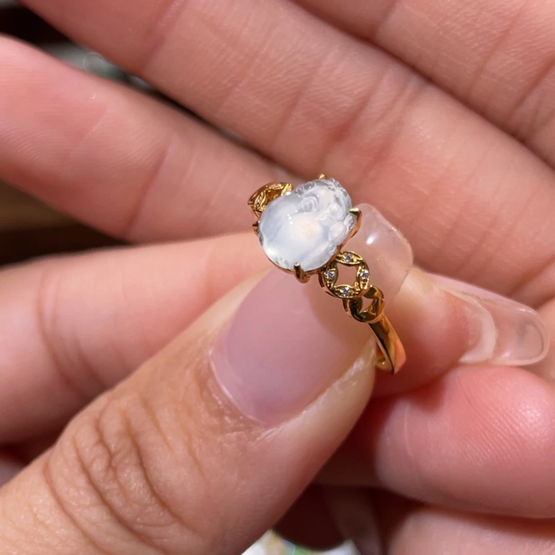 翡翠18K金镶嵌戒指