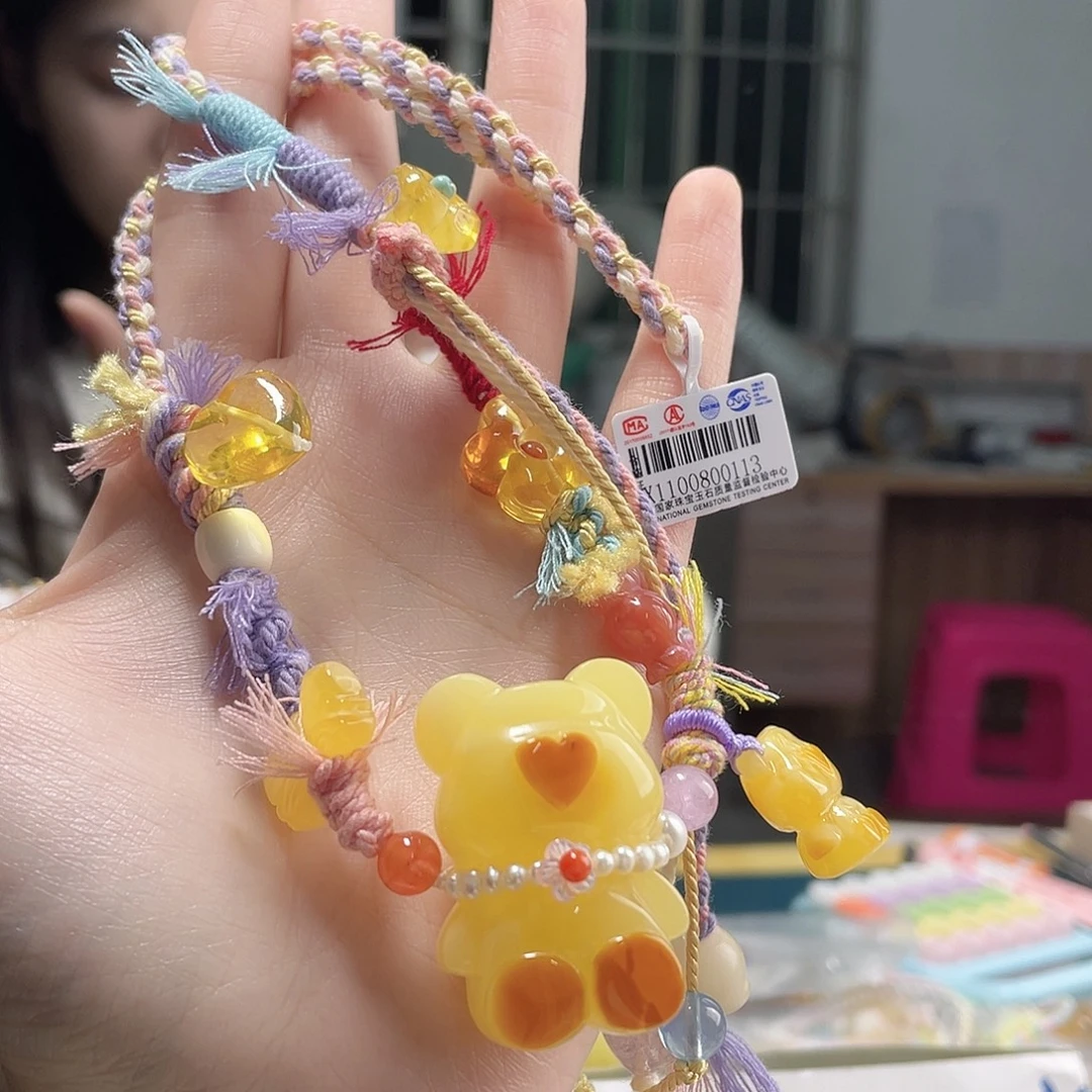 蜜蜡未镶嵌裸石小熊吊坠