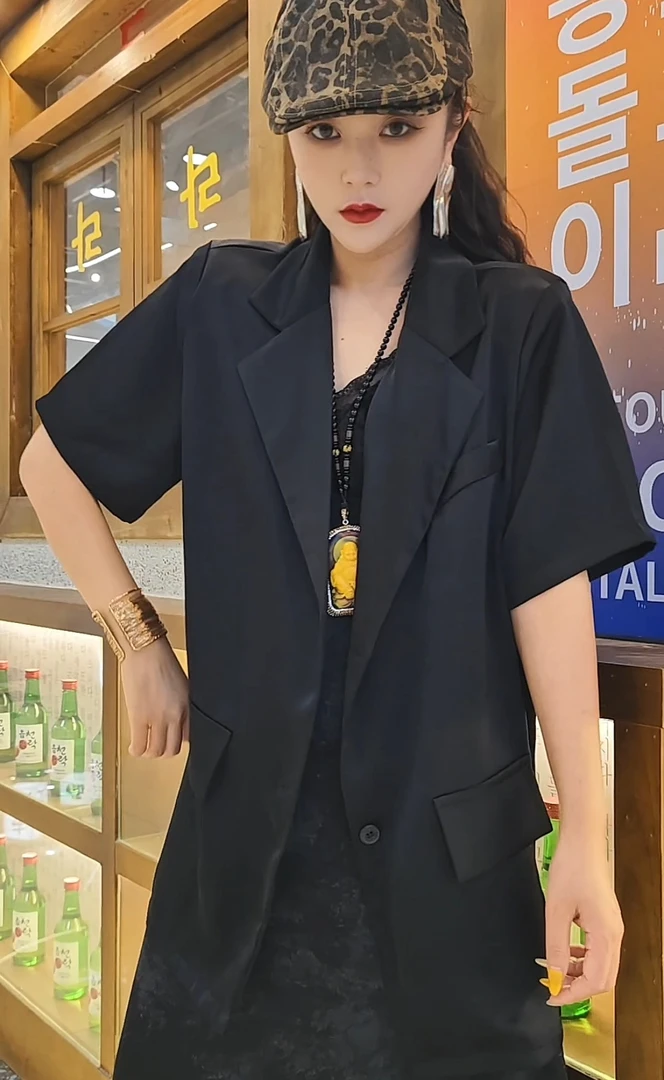 高级感黑色醋酸缎面垂感小西装外套女装夏季薄款宽松休闲短袖西服