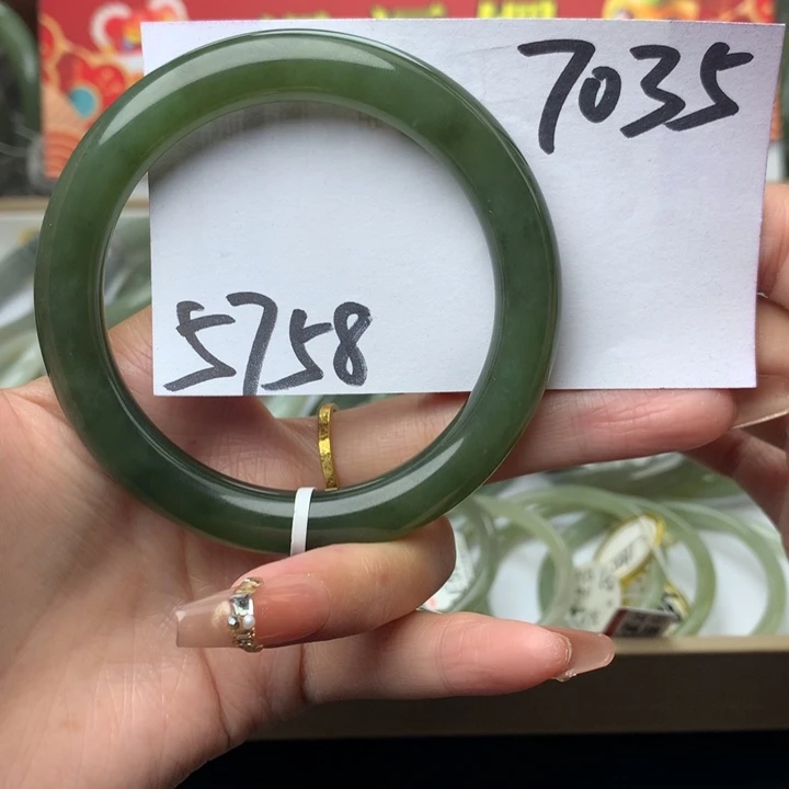 和田玉手镯未镶嵌温*