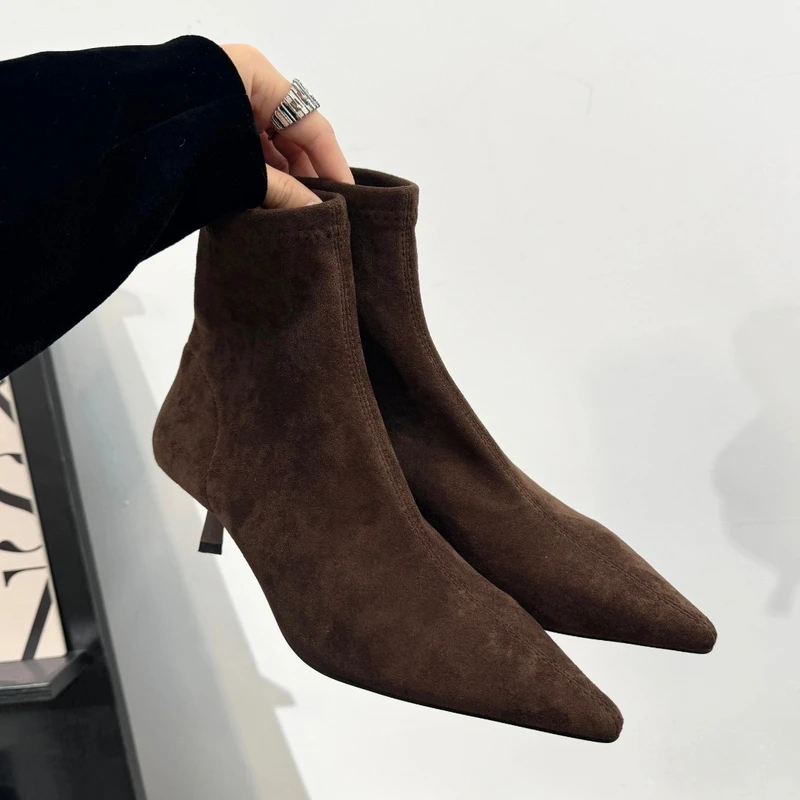 2025秋冬新款气质细跟绒面裸靴套筒弹力瘦瘦靴子小猫跟尖头短靴女