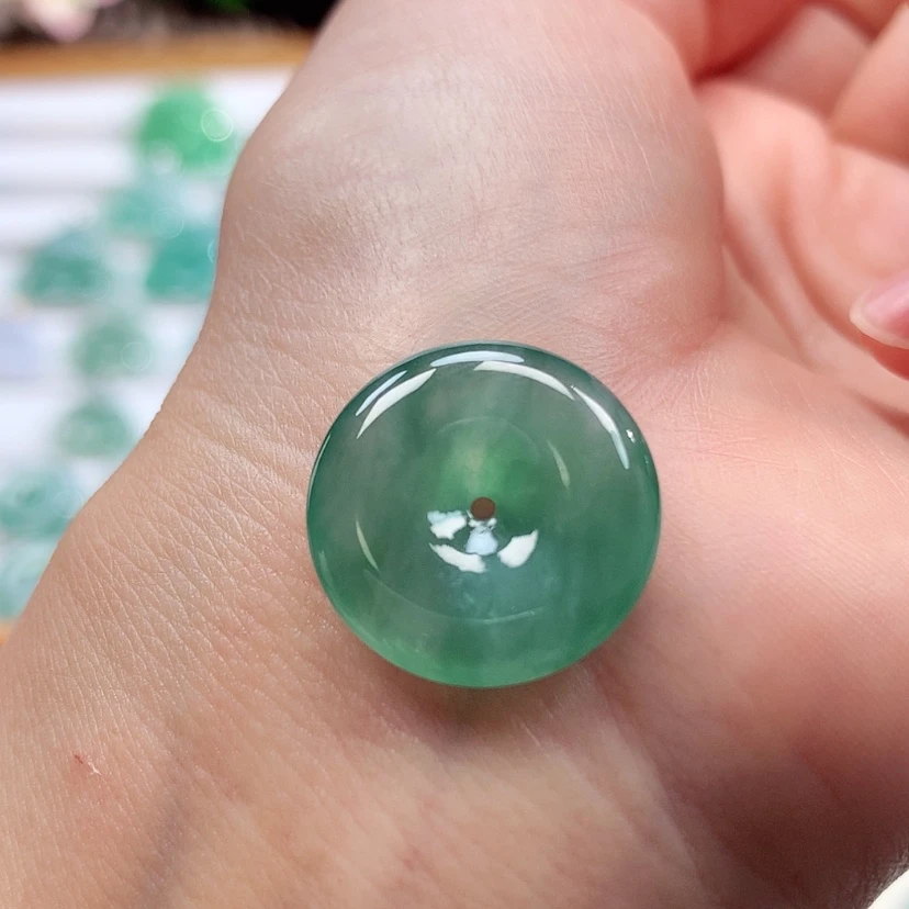 【闪购商品】翡翠未镶嵌吊坠(不含链)