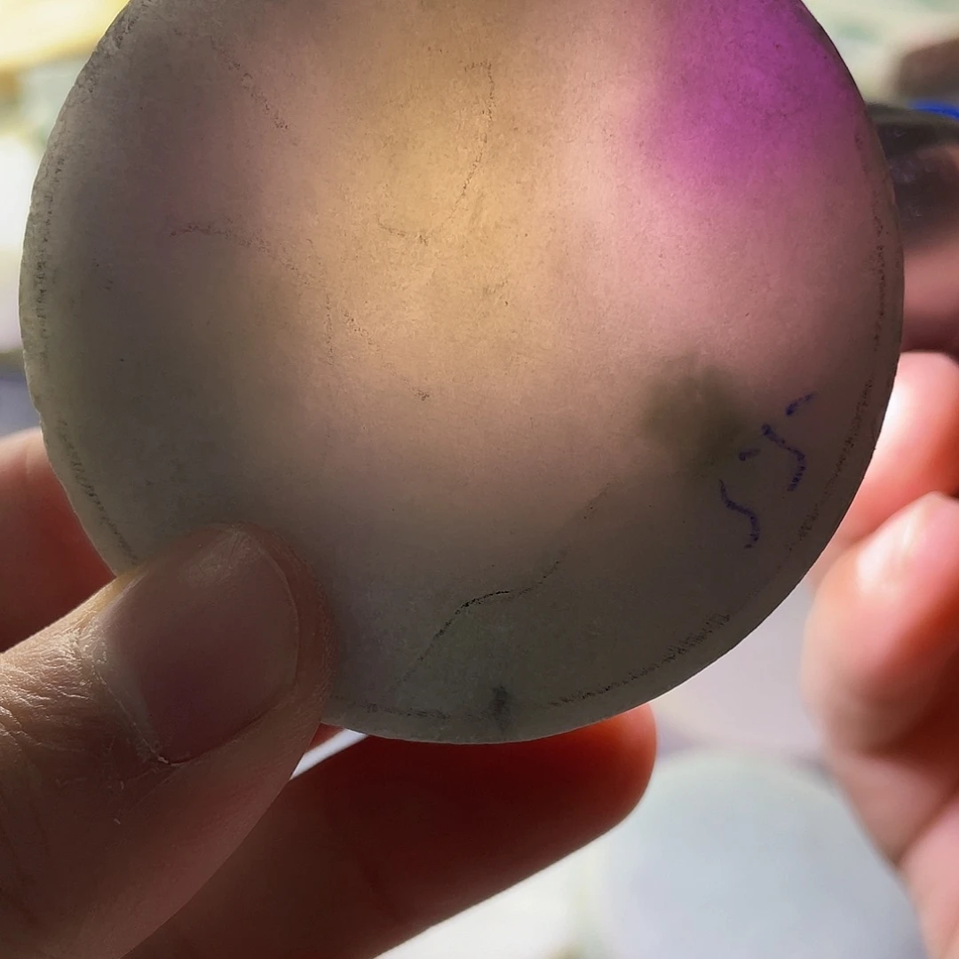 翡翠颈饰未镶嵌毛料67