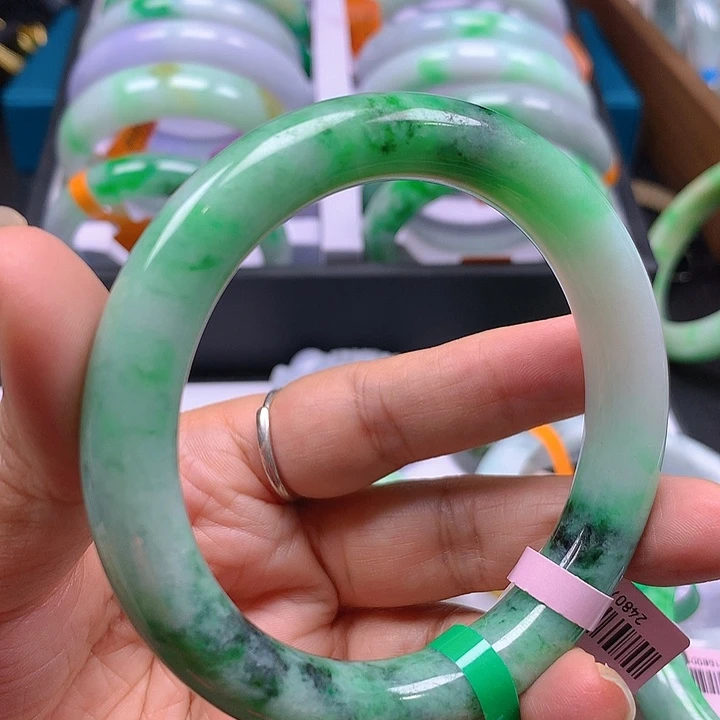 未镶嵌手镯翡翠翡翠