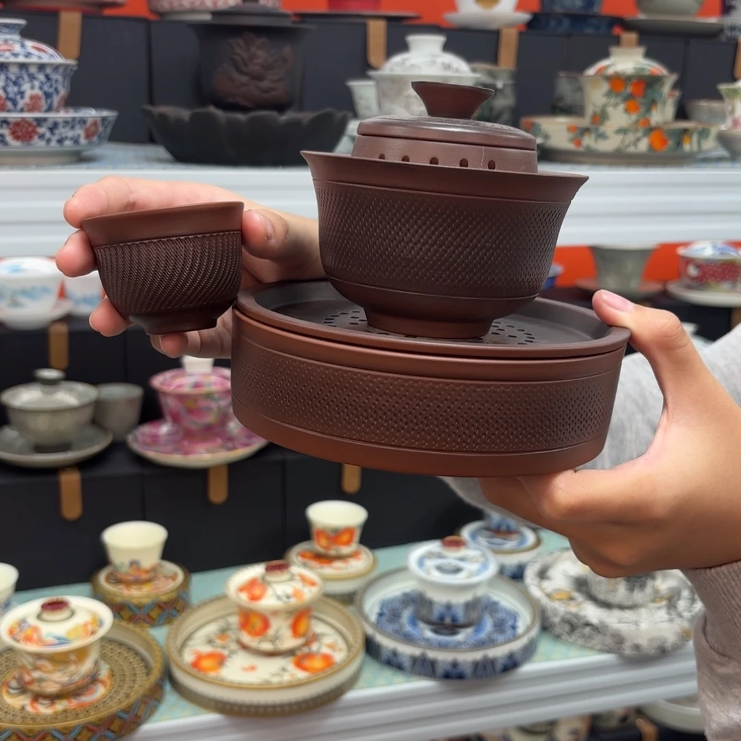 高端大气中透露出来更