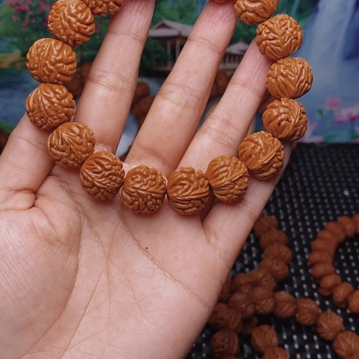 桃核手串西****师核桃手串