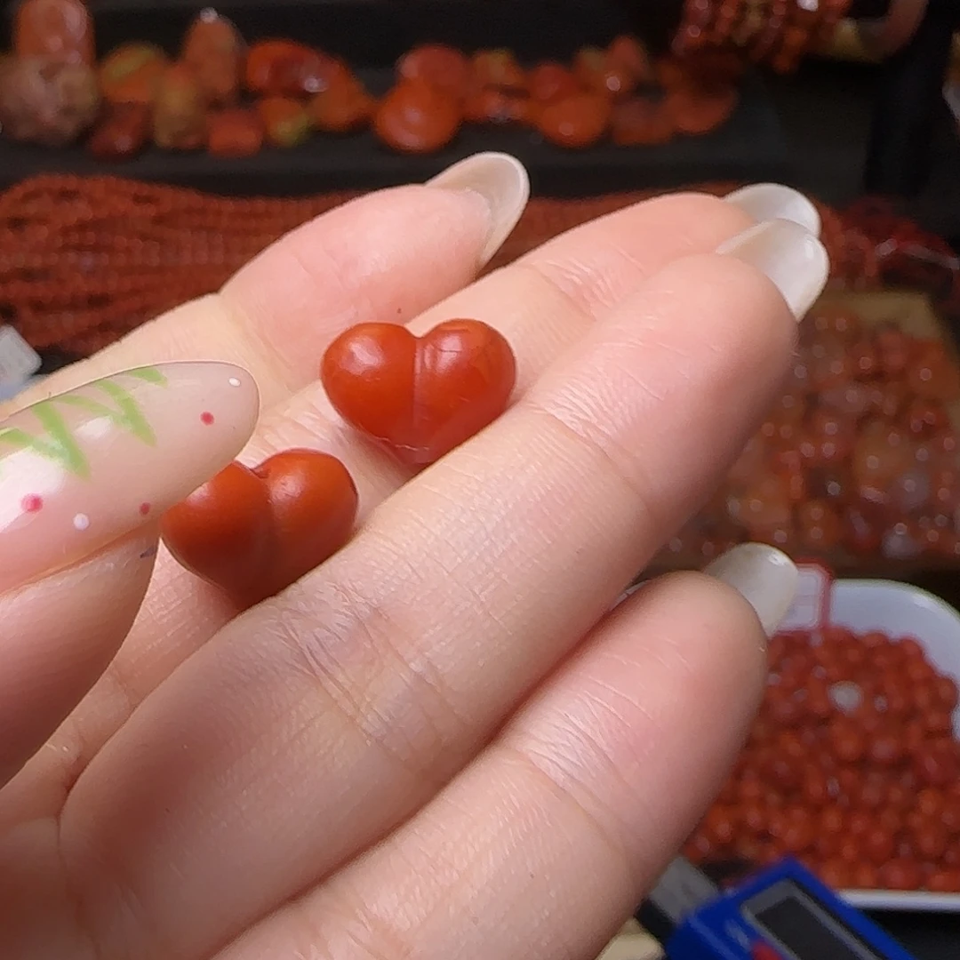 南红玛瑙未镶嵌颈饰