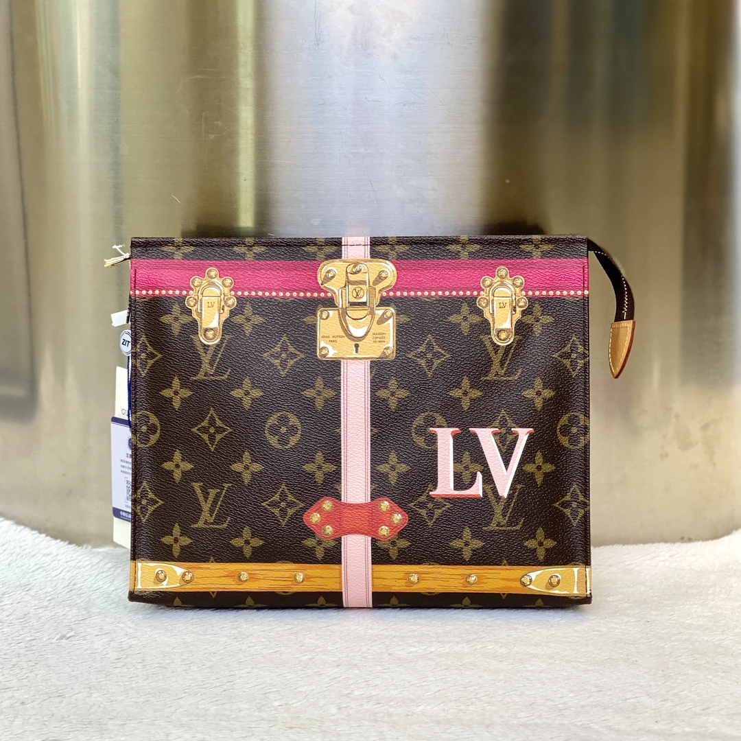 99新 LouisVuitton/路易威登 爱马98新LV26洗漱手拿包6651