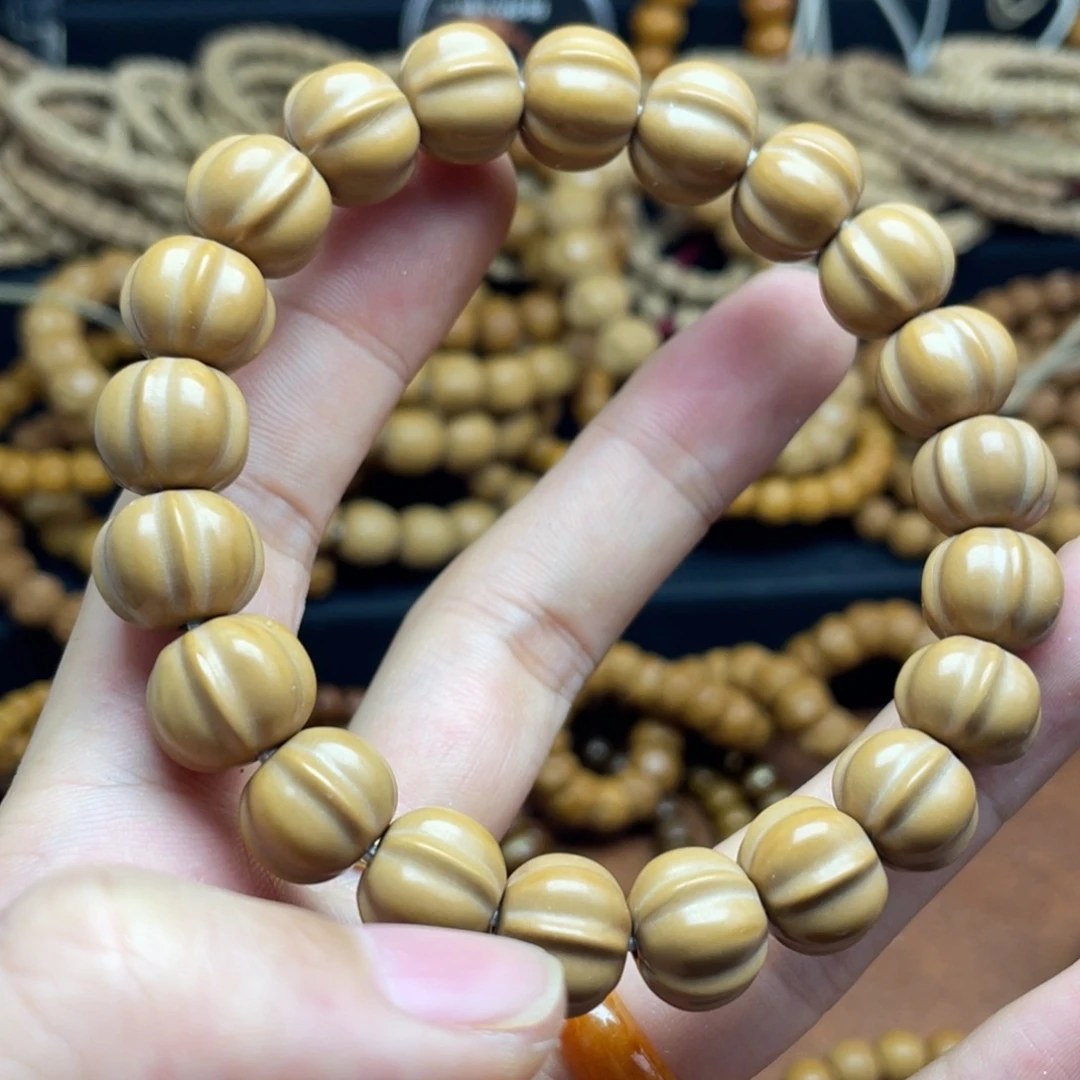 吊坠猴头核桃聚宝盆鲨鱼