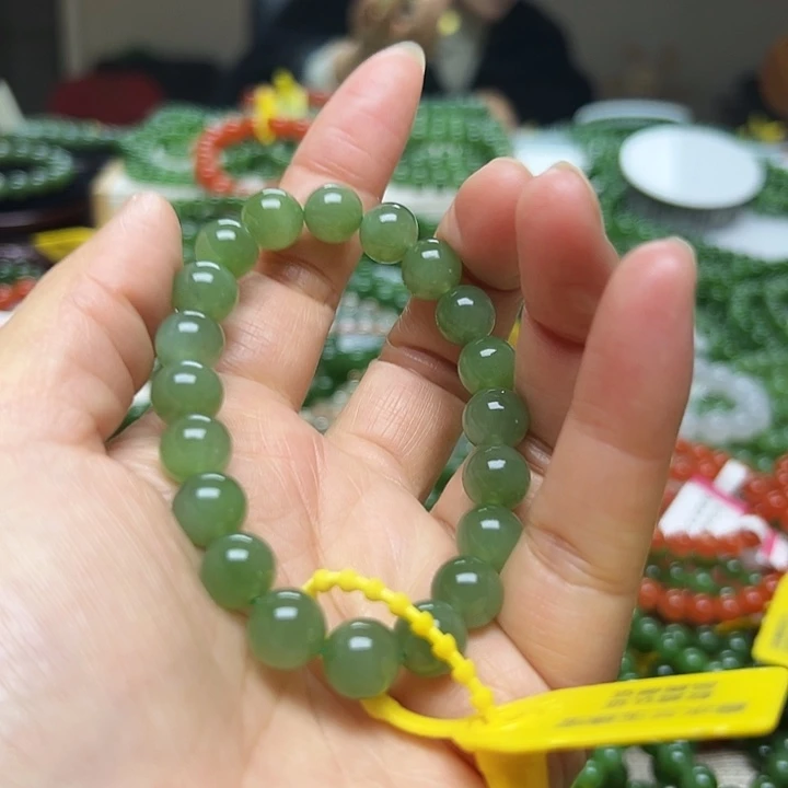 和田玉（碧玉）未镶嵌手链