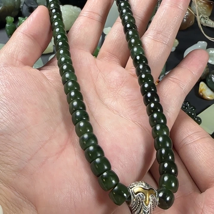 和田玉未镶嵌颈饰福利活动