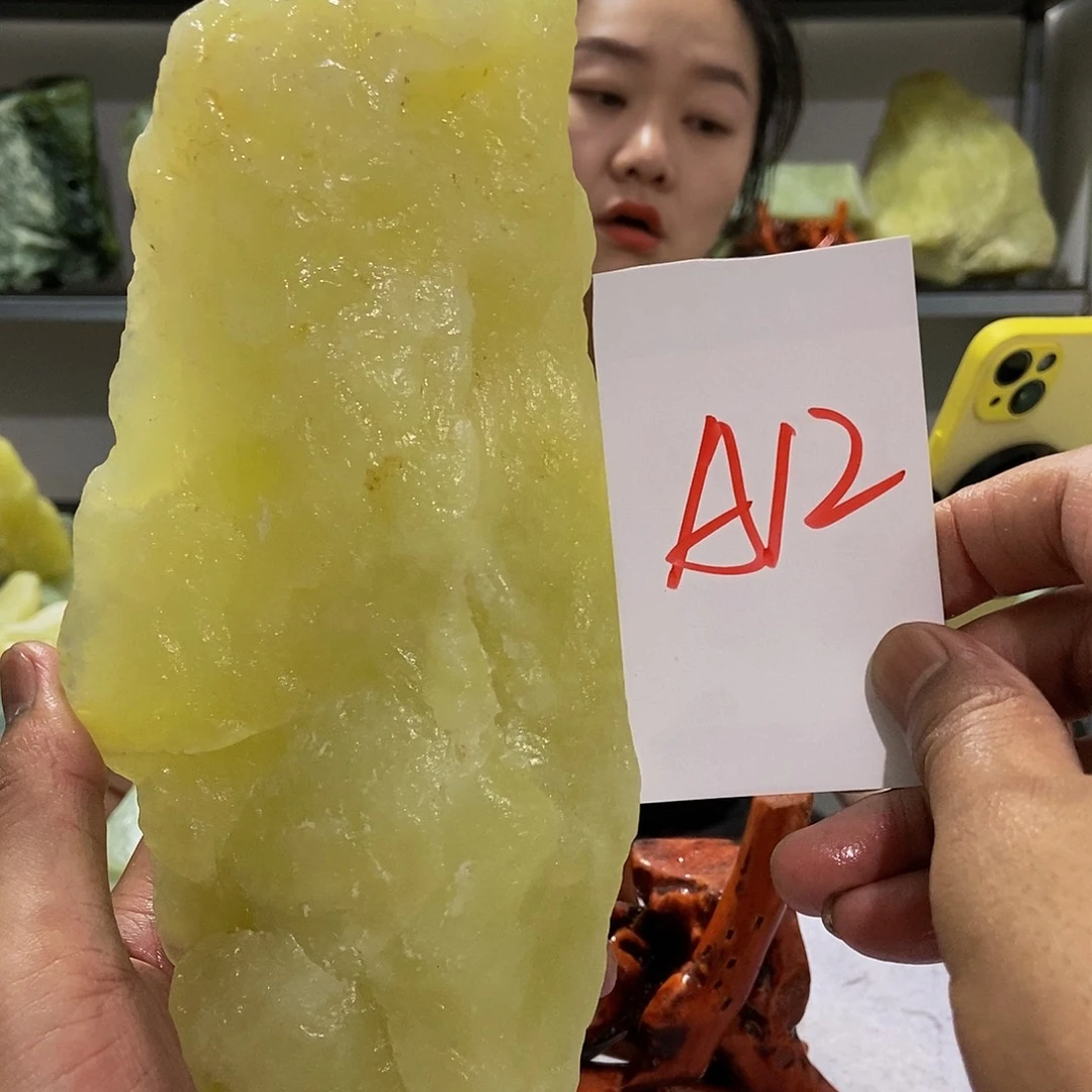 蛇纹石玉未镶嵌原石一****꧂