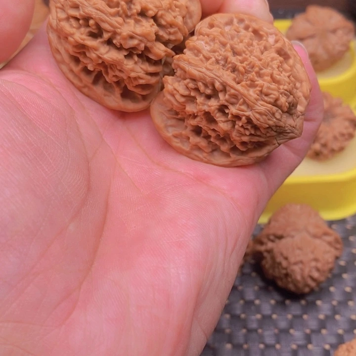 核桃手串/手链满天星狮子头42尺