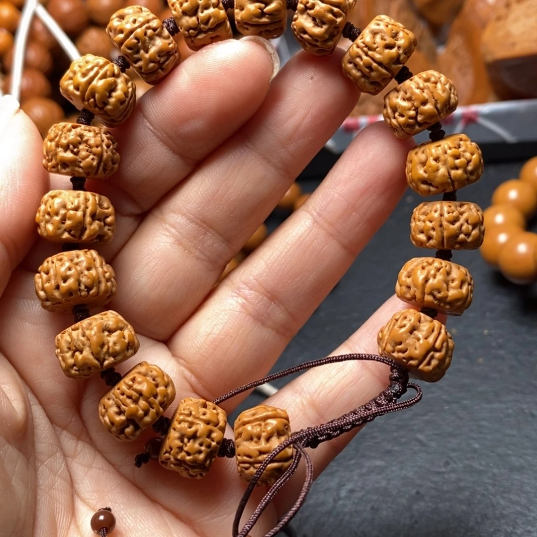 吊坠猴头核桃猴头