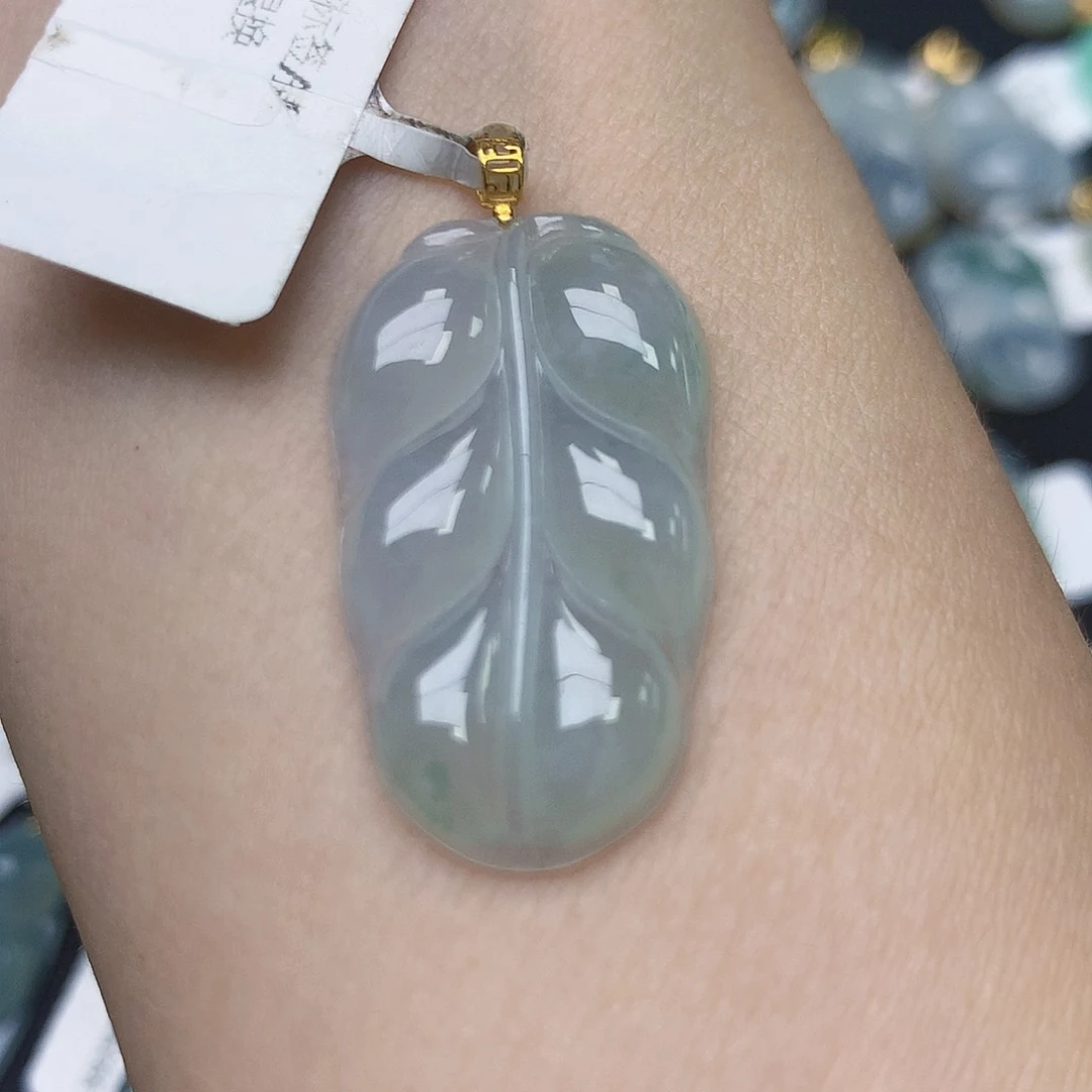 翡翠18K金镶嵌颈饰天然缅甸A货翡翠