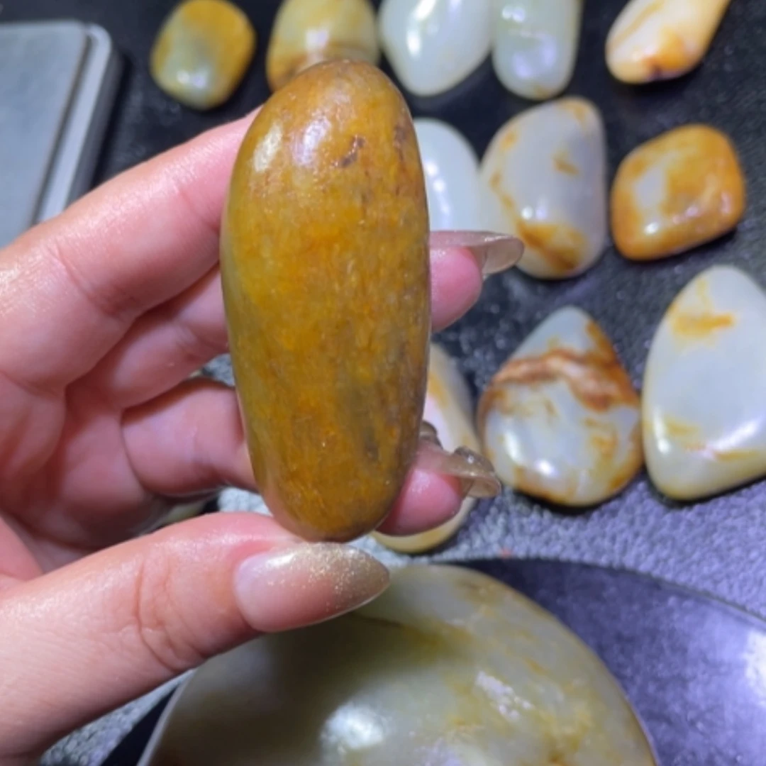 【闪购商品】颈饰未镶嵌和田玉森*