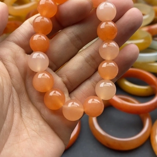 石英质玉未镶嵌手镯