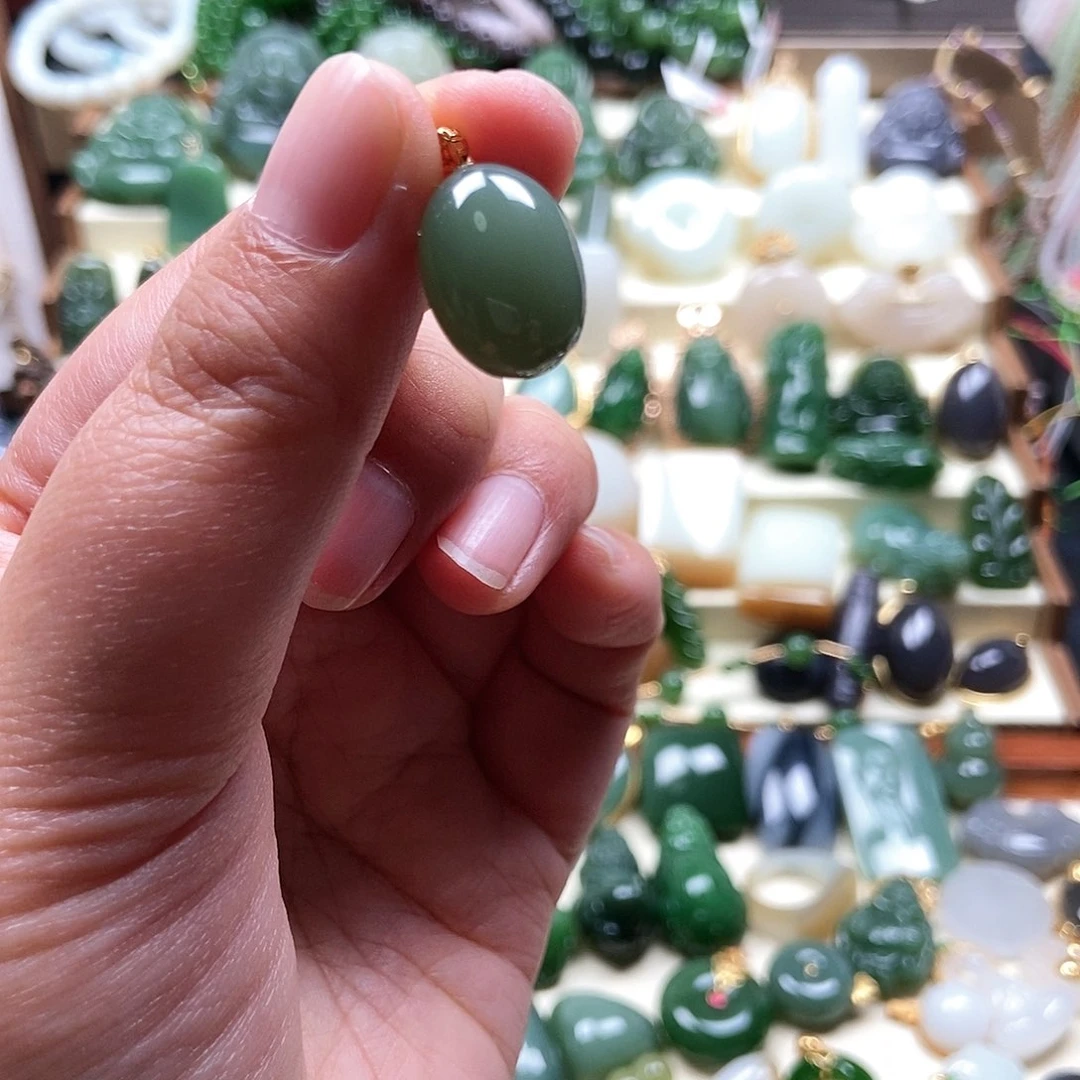 和田玉18K金镶嵌吊坠(不含链)