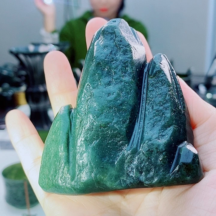 和田玉（青玉）未镶嵌把件