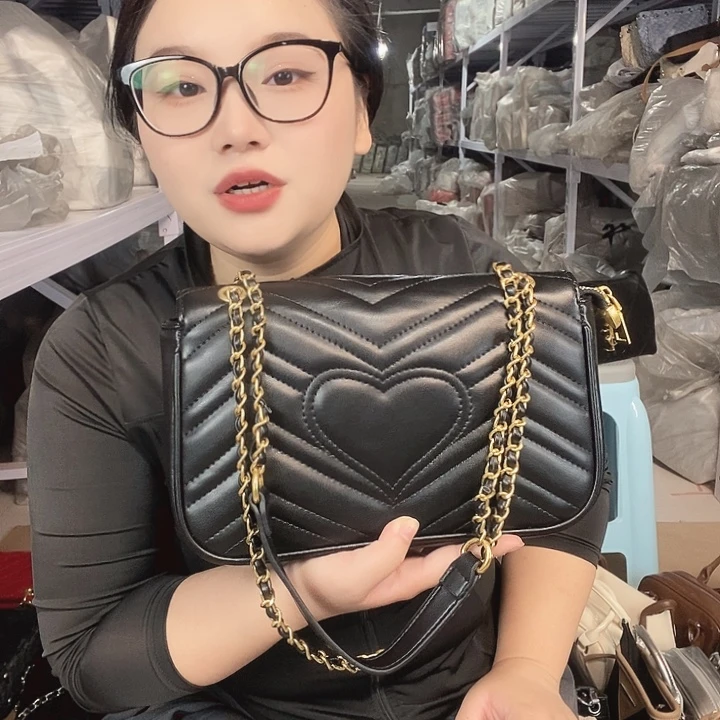 PU黄牛皮（革）PVC时尚潮流时尚