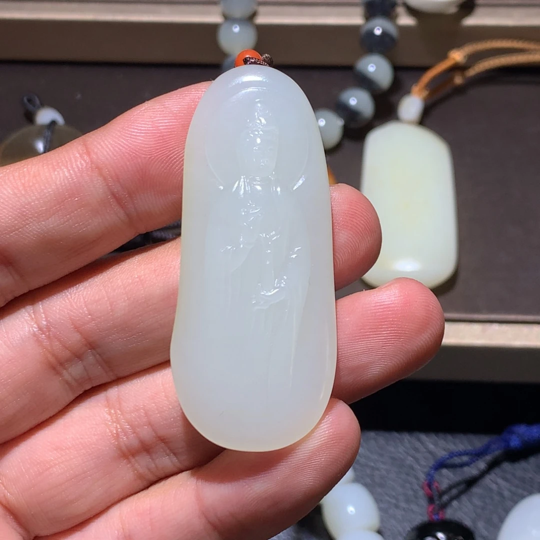 瑞***9和田玉未镶嵌挂件