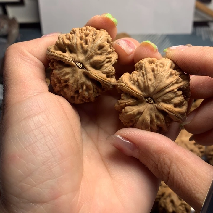 吊坠文玩核桃南**爱粗筋