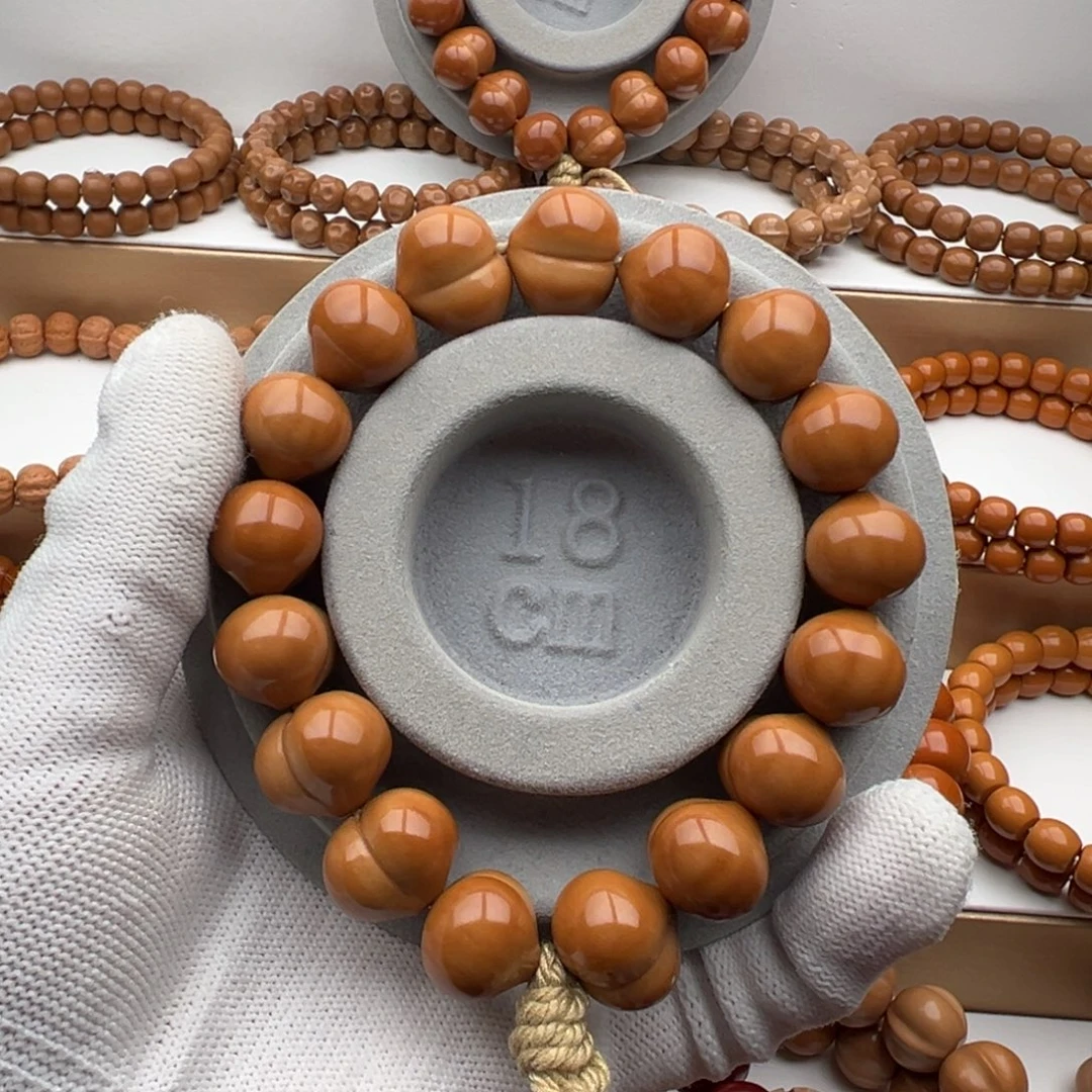 L***u核桃聚宝盆大屁桃