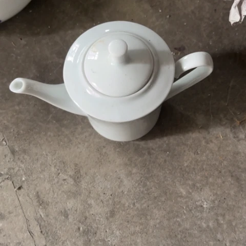 瓷其他壶一个陶瓷