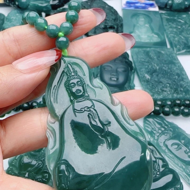 翡翠未镶嵌颈饰多样性发货天然A货翡翠