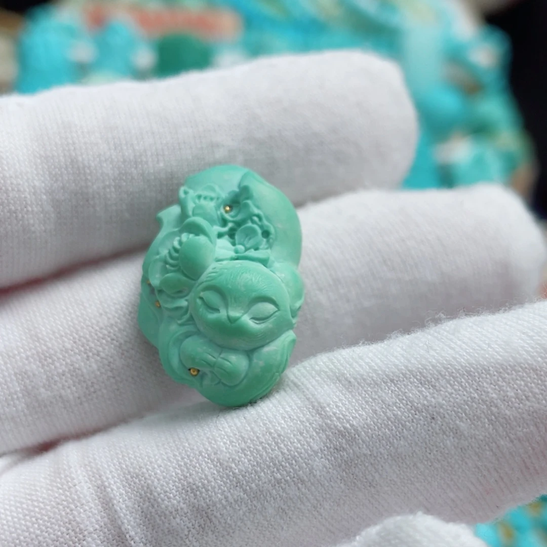 绿松石未镶嵌珠宝奇石