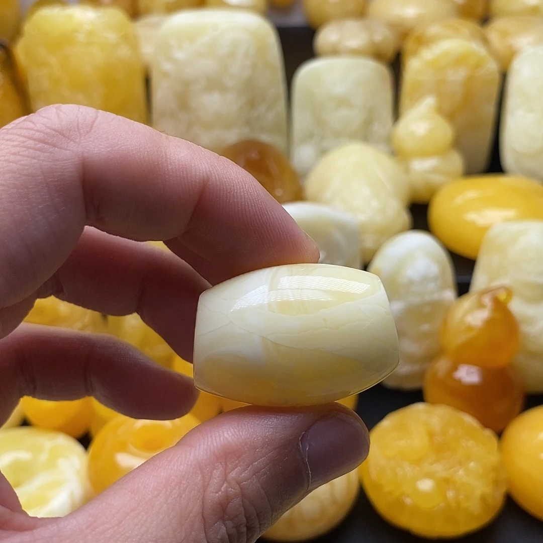 琥珀颈饰未镶嵌琥珀蜜蜡吊坠