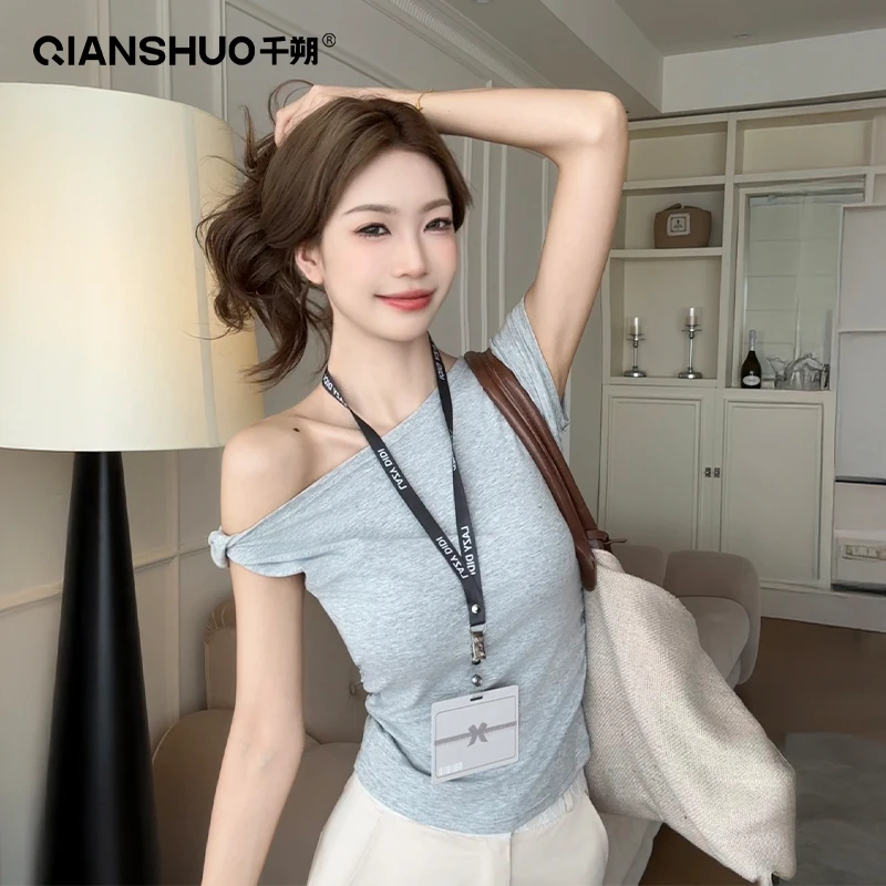 千朔美式辣妹一字领T恤复古斜肩扭结短袖T恤纯欲辣妹短款上衣
