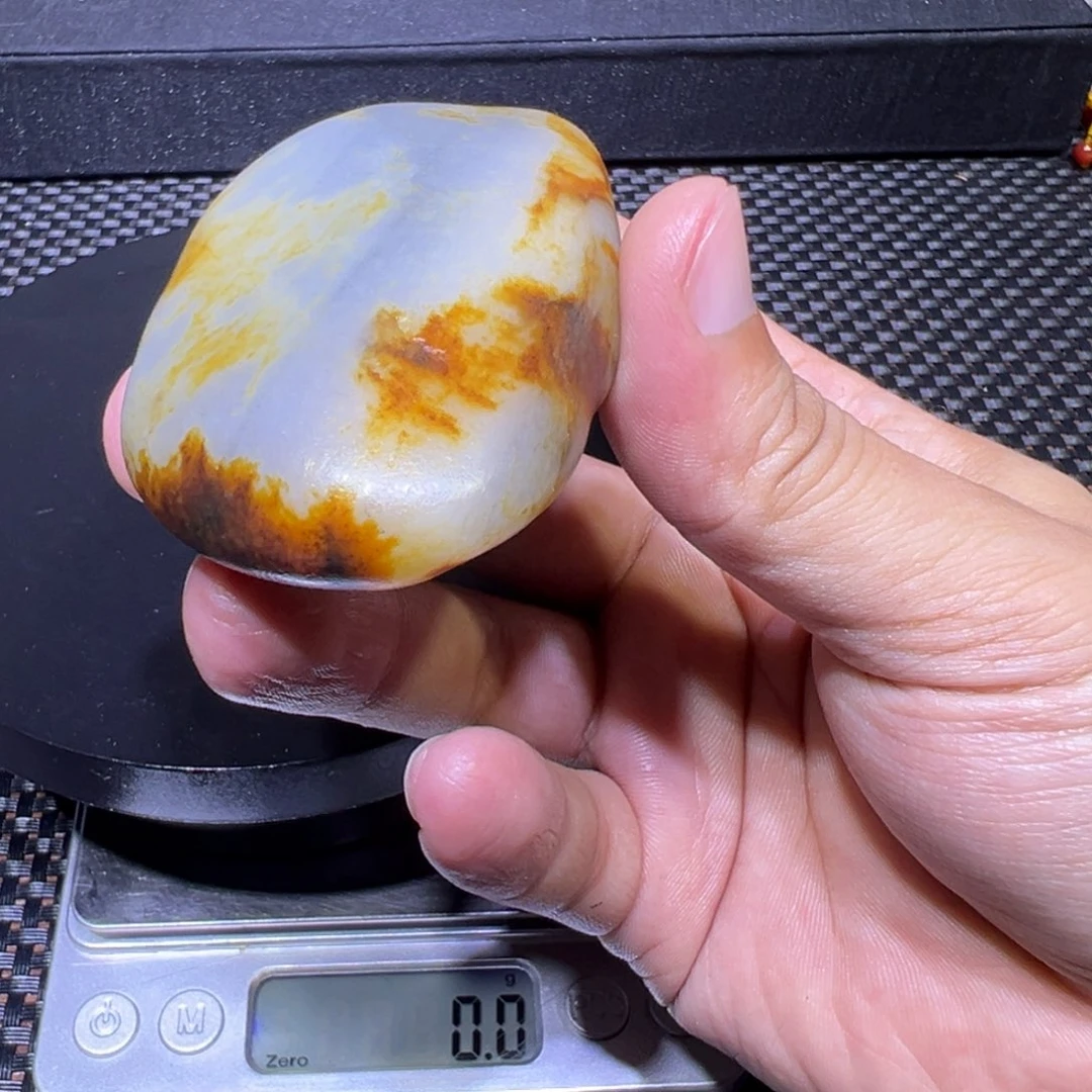 吊坠(不含链)未镶嵌和田玉（子料）138