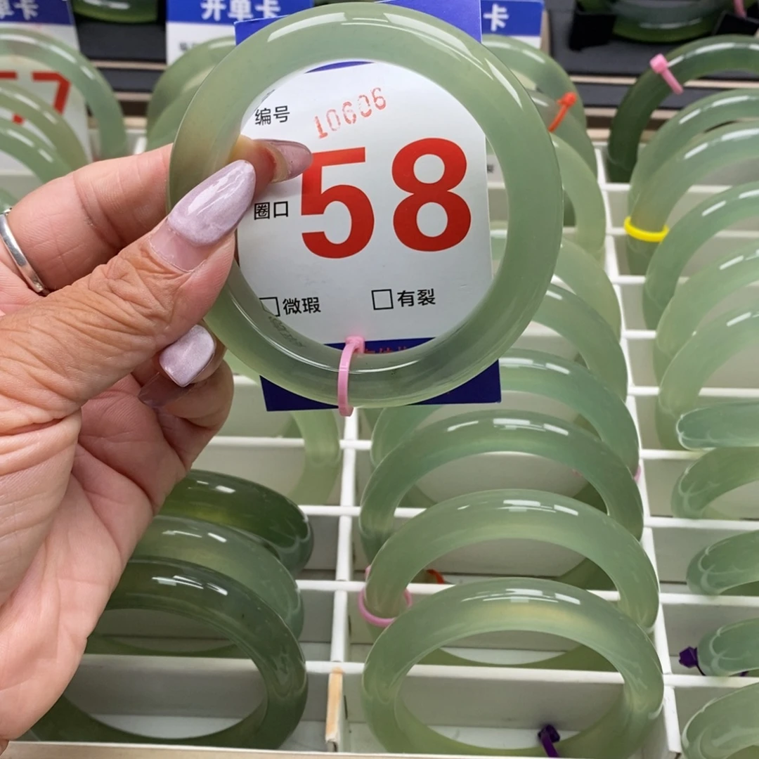 快***乐未镶嵌蛇纹石玉手镯