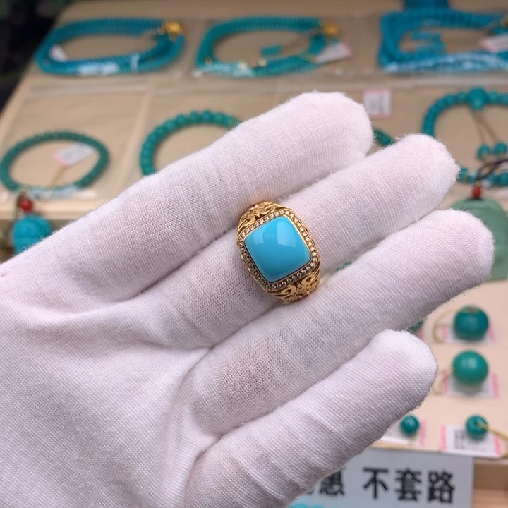 18K金镶嵌绿松石珠宝奇石
