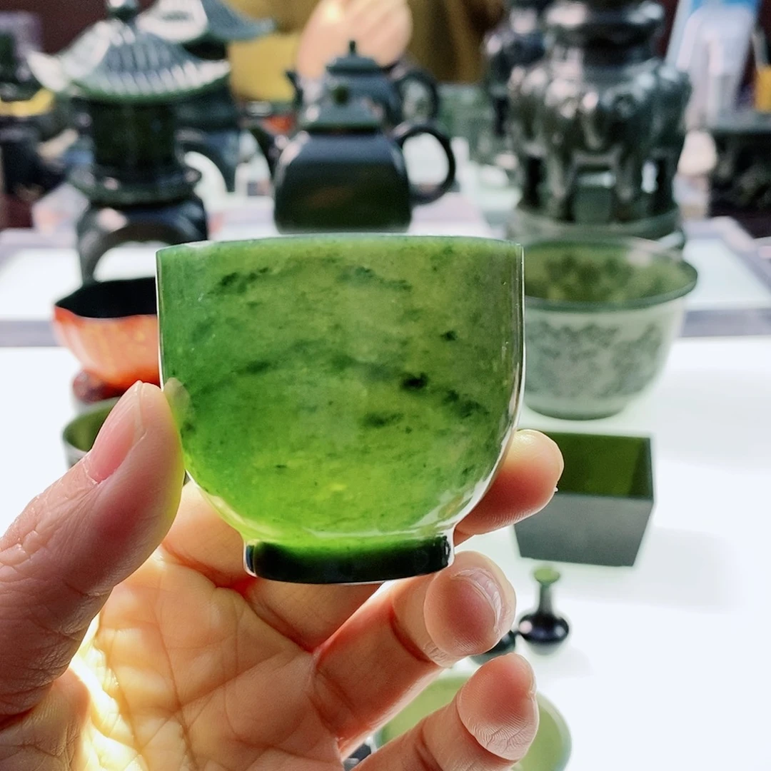 和田玉（青玉）把件未镶嵌微瑕