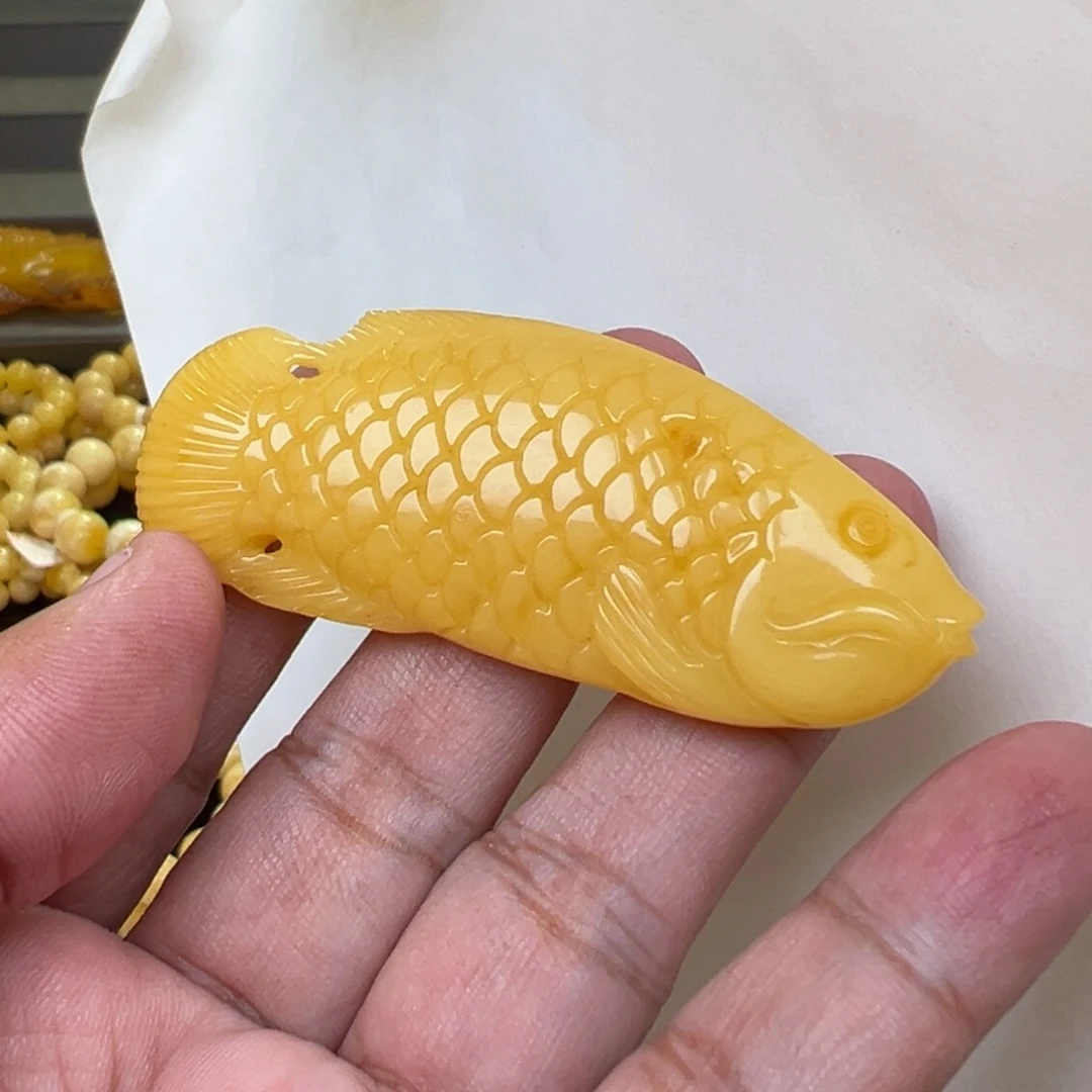 蜜蜡未镶嵌裸石11.97克