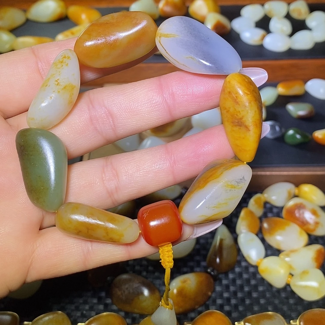 和田玉未镶嵌手串