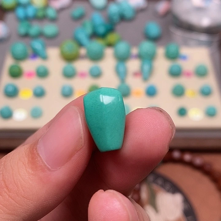 原生态湖北矿散珠配饰，尺寸10