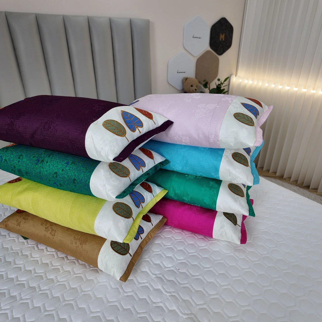 【新品】贡缎提花方形枕民族风荞麦枕头贴花50*25*10（维叶枕头）