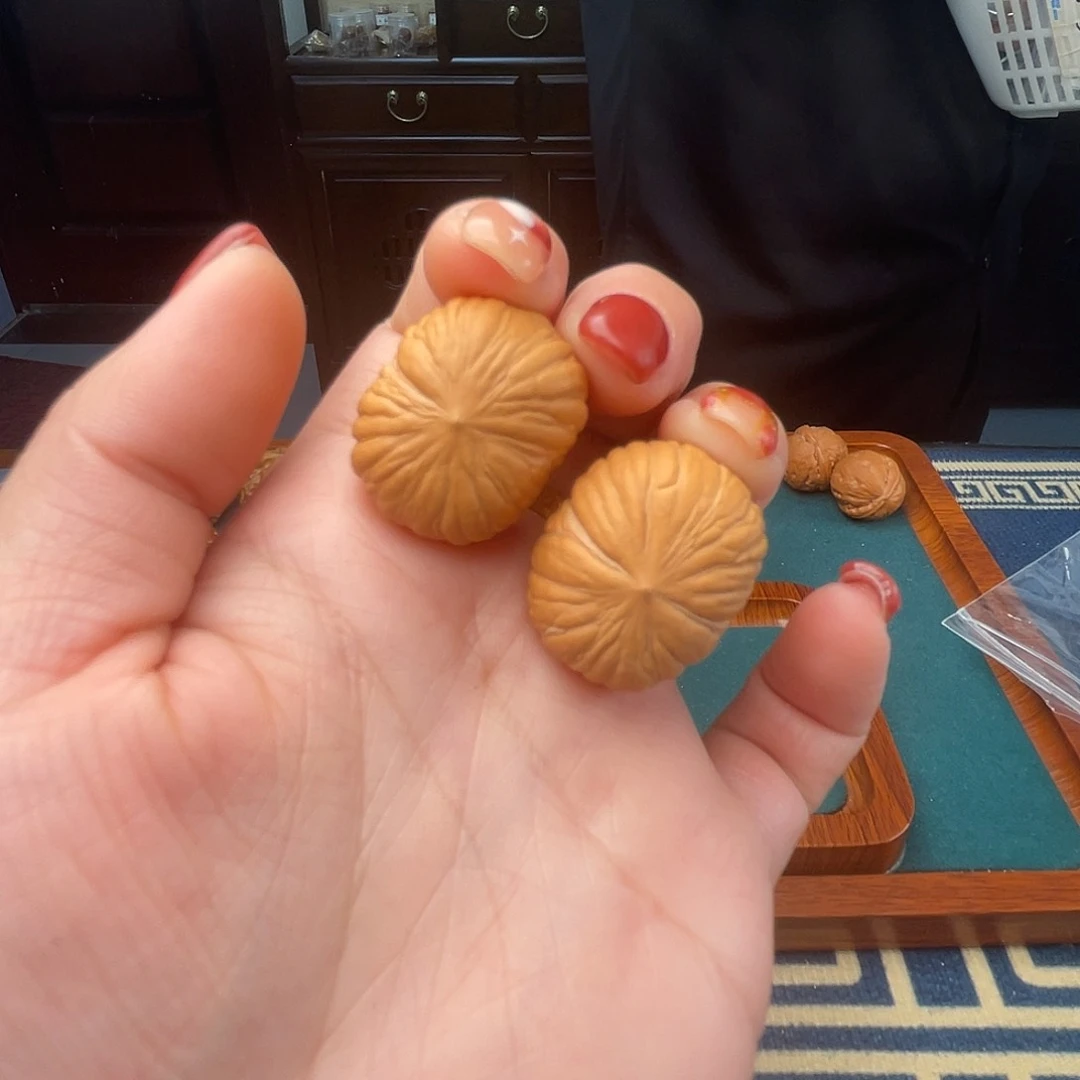 文玩核桃把件金丝鼓