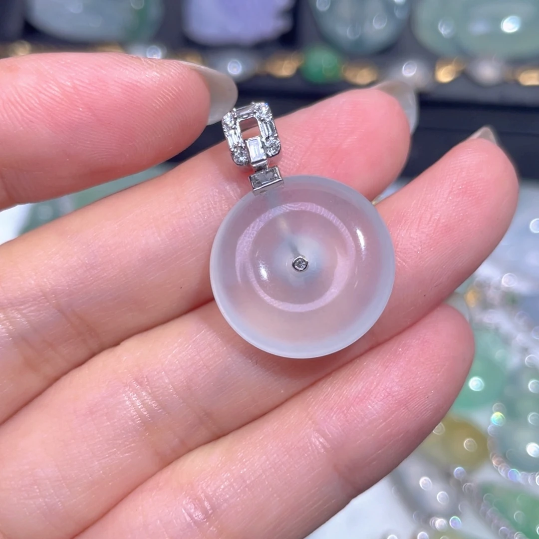 颈饰18K金镶嵌翡翠翡翠