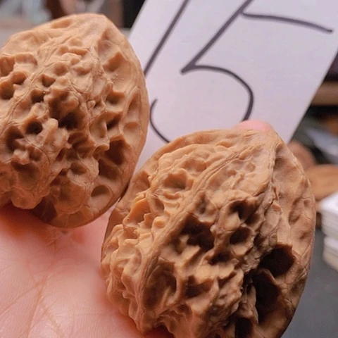 吊坠桃核42靠山王50克