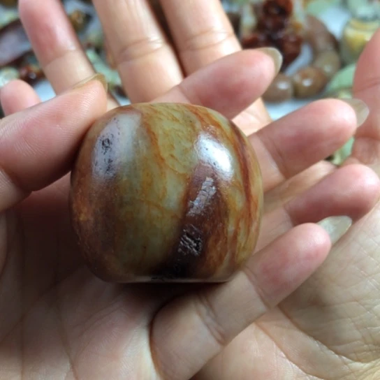 透闪石质玉未镶嵌把件雅*