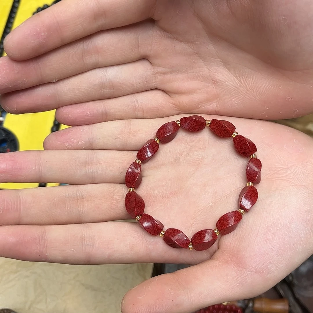 大叶紫檀（黑酸枝木类）