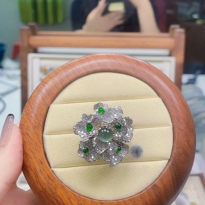 翡翠未镶嵌颈饰天然翡翠