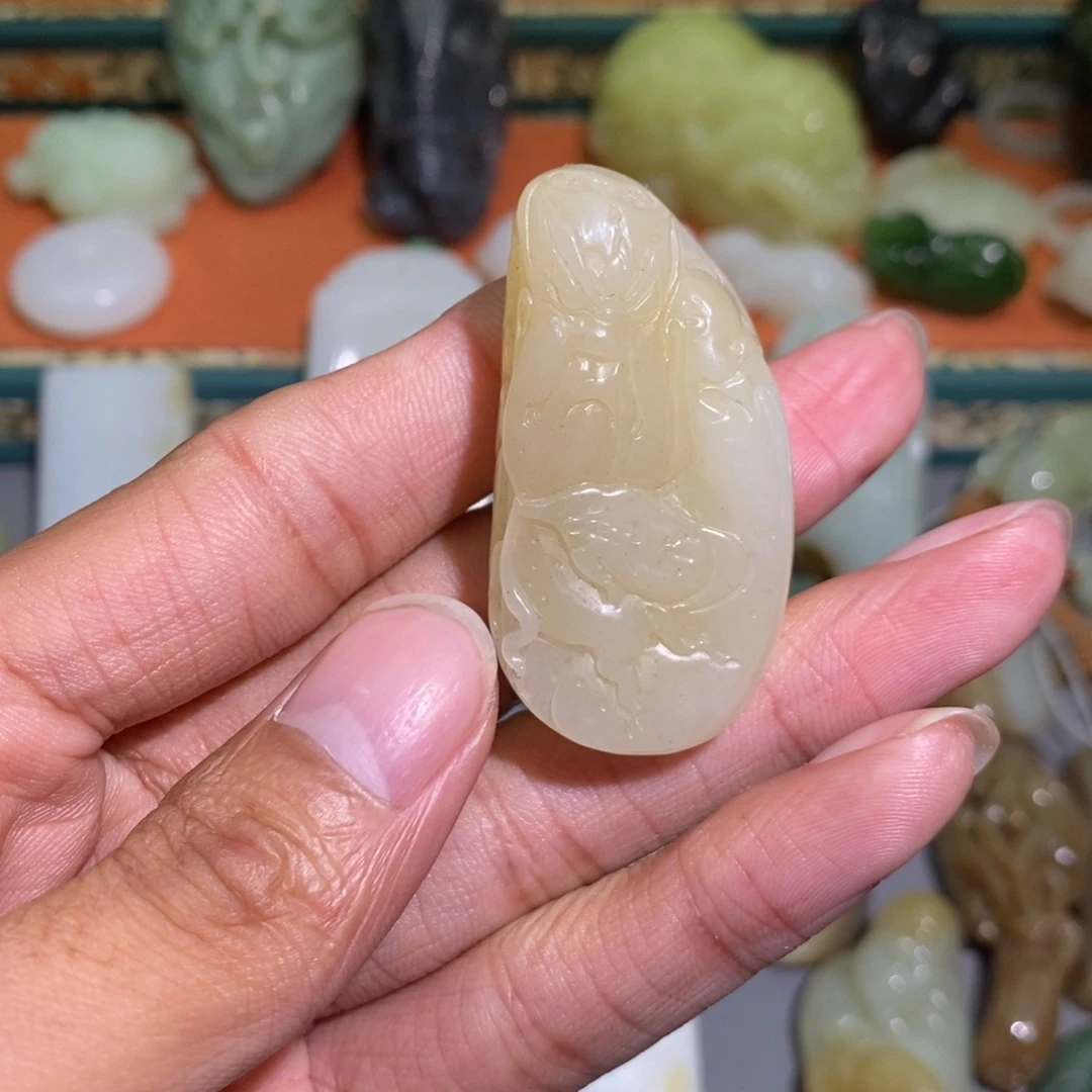 和田玉未镶嵌挂件